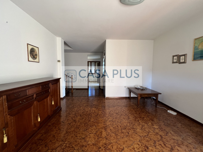 NOSTRA ESCLUSIVA - Villetta singola con ampio giardino – Spazi armoniosi e grande versatilità

Pr...