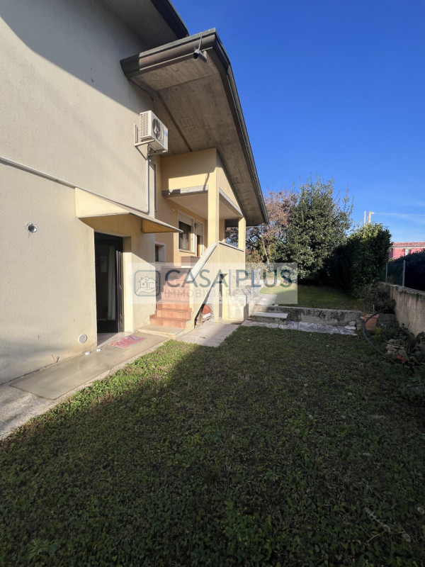 NOSTRA ESCLUSIVA - Villetta singola con ampio giardino – Spazi armoniosi e grande versatilità

Pr...