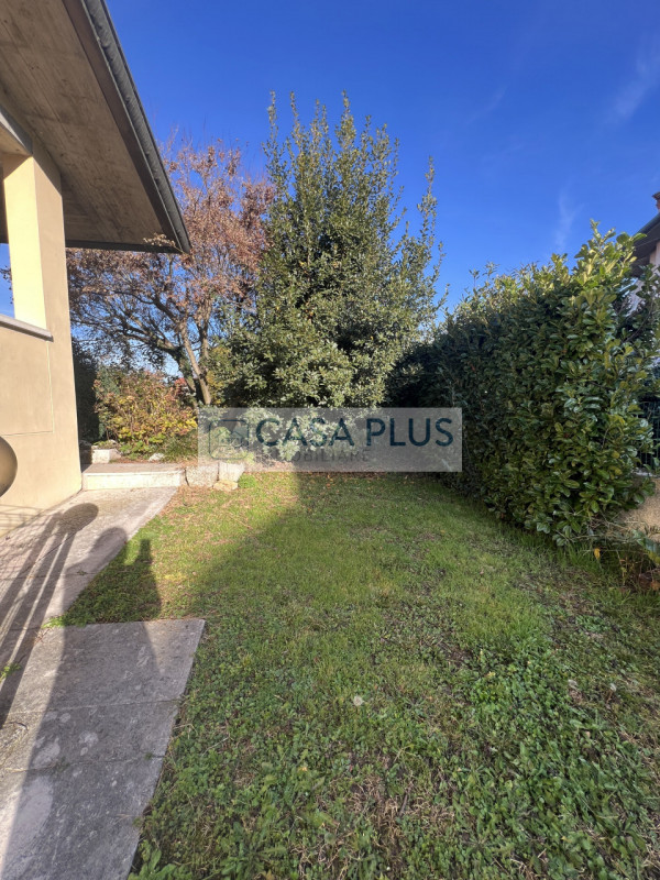 NOSTRA ESCLUSIVA - Villetta singola con ampio giardino – Spazi armoniosi e grande versatilità

Pr...