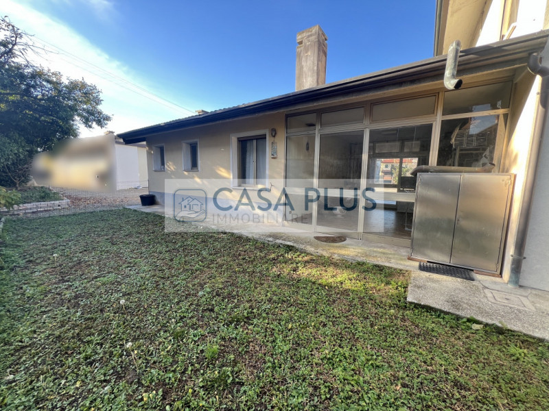 NOSTRA ESCLUSIVA - Villetta singola con ampio giardino – Spazi armoniosi e grande versatilità

Pr...