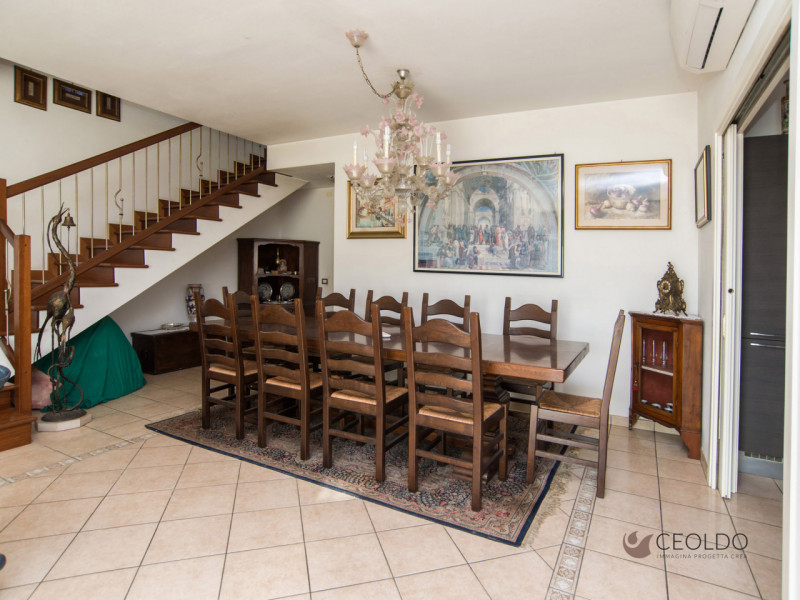 VIGONZA CENTRO: In posizione centrale ma distante dal traffico perchè situata nel mezzo del tranq...