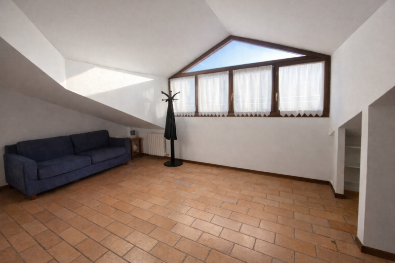 Scopri questo splendido appartamento duplex situato nel cuore di Campodarsego, una delle zone più...