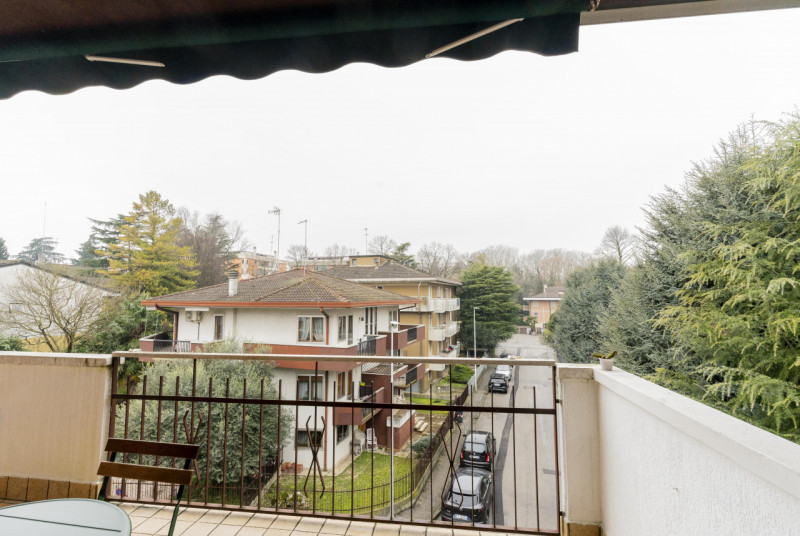 In una delle zone più richieste dell’Arcella, a pochi passi dai quartieri San Carlo e San Bellino...