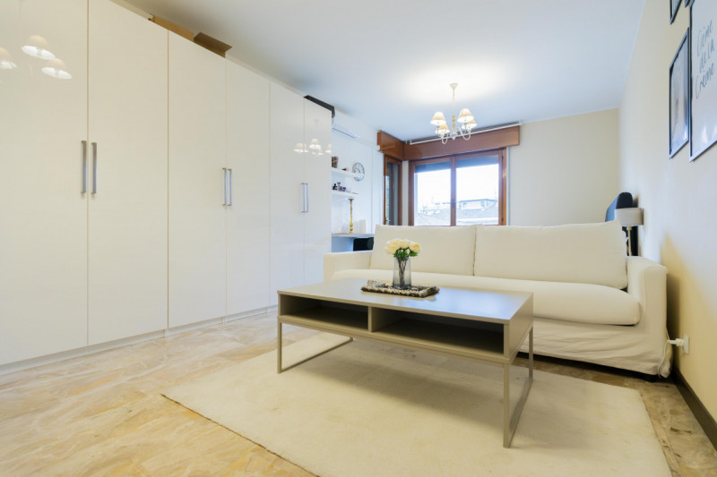 In una delle zone più richieste dell’Arcella, a pochi passi dai quartieri San Carlo e San Bellino...