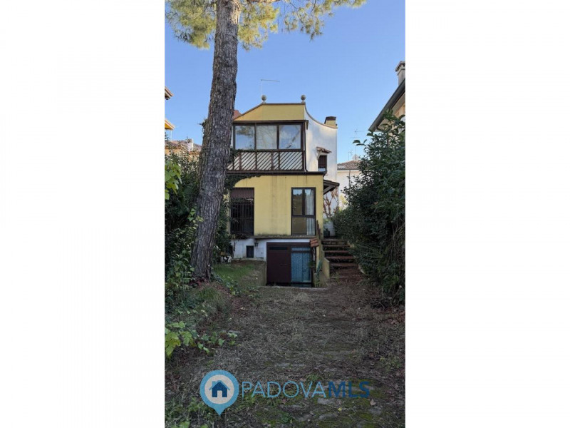 OSPEDALI - NAZARETH CASA SINGOLA DA RISTRUTTURARE

Immobile in esclusiva al Gruppo Padova MLS 

N...