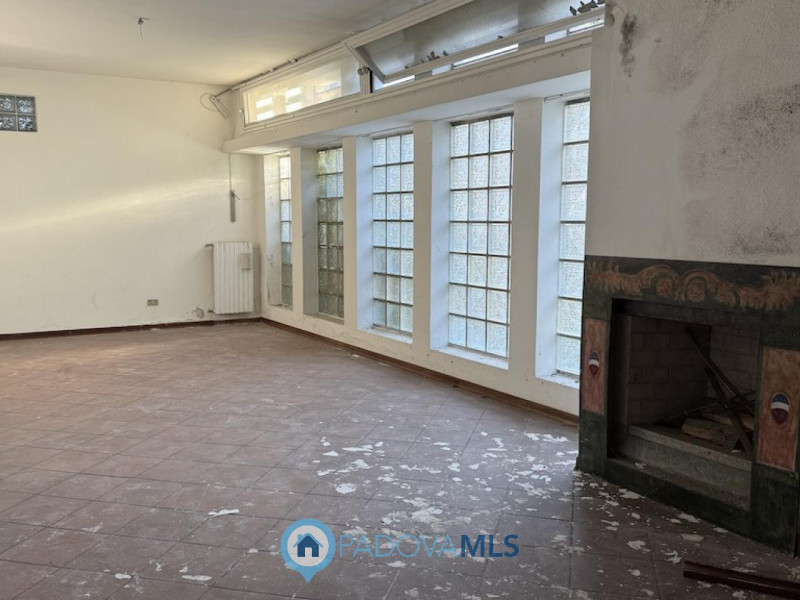 OSPEDALI - NAZARETH CASA SINGOLA DA RISTRUTTURARE

Immobile in esclusiva al Gruppo Padova MLS 

N...