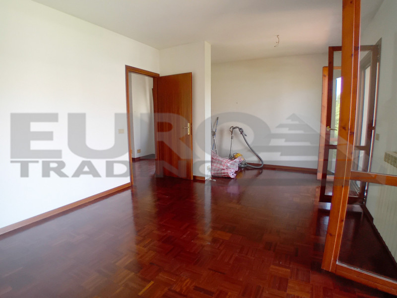 MARCON: Loc. Gaggio situata in una bella zona residenziale, molto comoda ai servizi, proponiamo p...