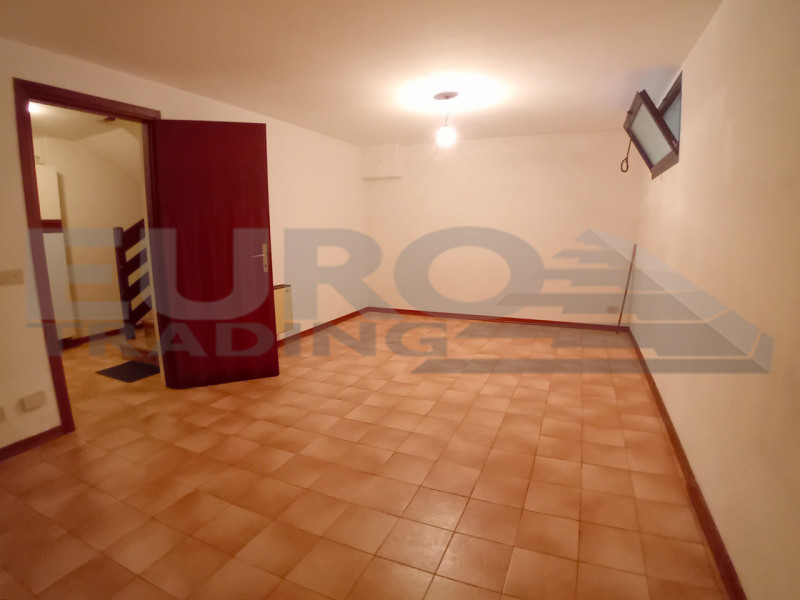 MARCON: Loc. Gaggio situata in una bella zona residenziale, molto comoda ai servizi, proponiamo p...