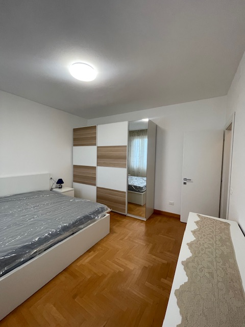 Padova zona S.Osvaldo affittasi in zona centrale grazioso trilocale parzialmente ristrutturato.
A...