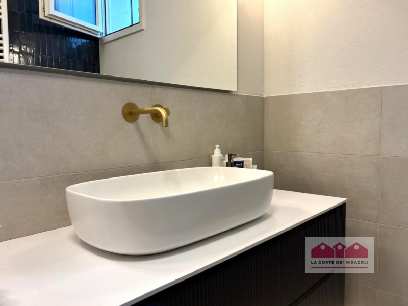 SAN GAETANO: NUOVO EDIFICIO, PIANO PRIMO: SOGGIORNO CON CUCINA A VISTA, TERRAZZA ABITABILE, TRE C...