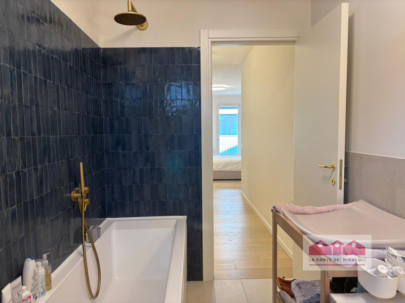 SAN GAETANO: NUOVO EDIFICIO, PIANO PRIMO: SOGGIORNO CON CUCINA A VISTA, TERRAZZA ABITABILE, TRE C...