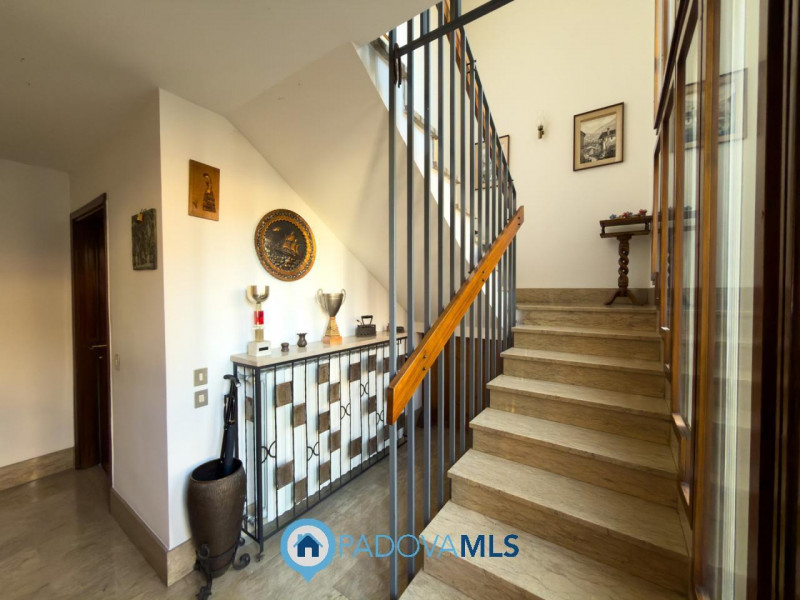 Immobile in esclusiva al Gruppo Padova MLS
PADOVA – Zona Ponte di Brenta

in una delle zone resid...