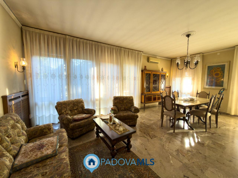 Immobile in esclusiva al Gruppo Padova MLS
PADOVA – Zona Ponte di Brenta

in una delle zone resid...