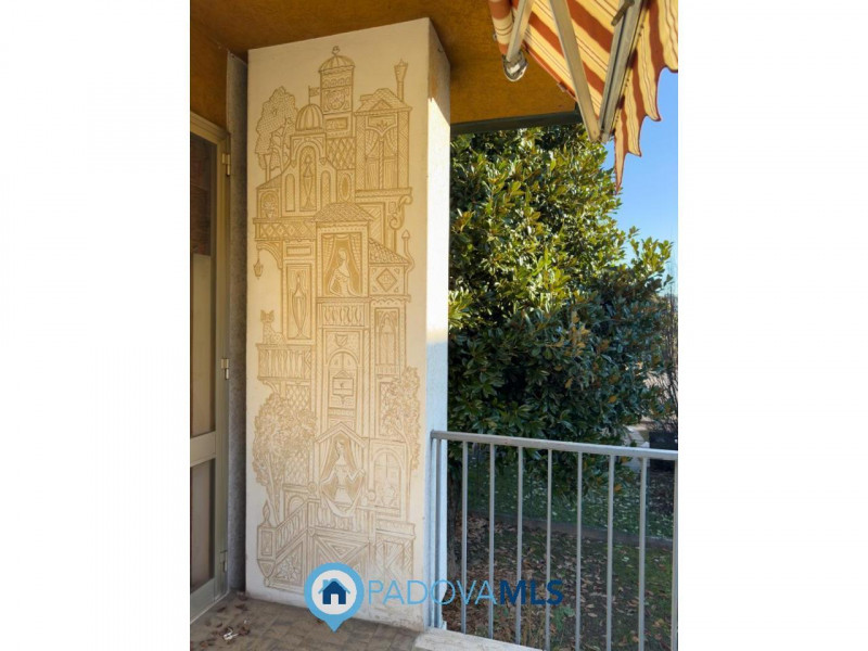 CASA SINGOLA IN VENDITA A PONTE DI BRENTA

Immobile in esclusiva al Gruppo Padova MLS
PADOVA – Zo...