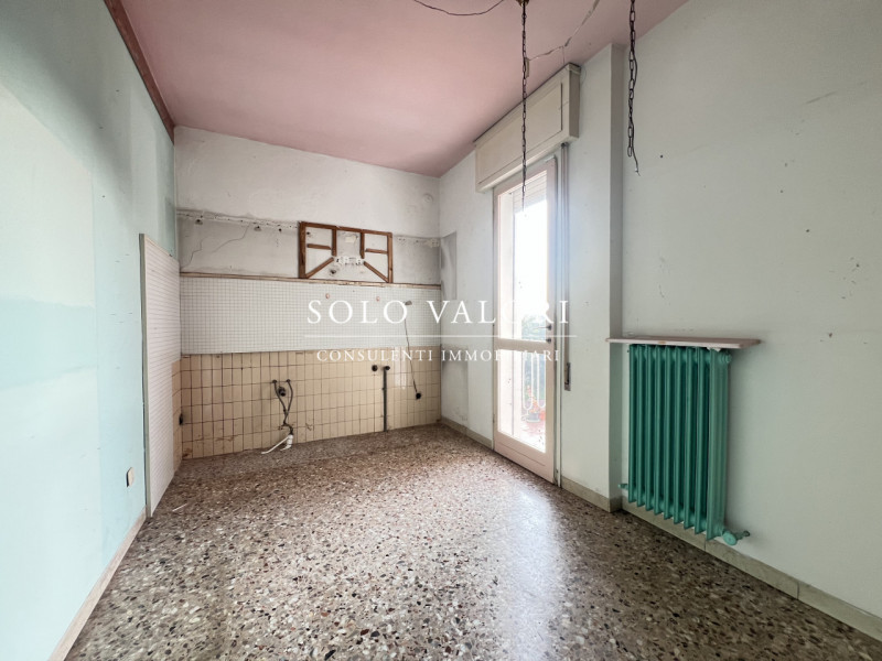 Rif. C346 (per info 338 9387816 Matteo)

Casa singola da ristrutturare situata in posizione centr...