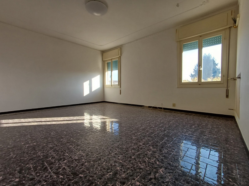 Nel pieno centro di Dueville, a pochi passi da tutti i principali servizi e con la piazza del pae...