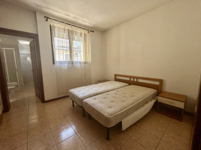 ADATTO A UNA PERSONA.
Proponiamo in affitto, in piacevole contesto e comoda zona vicina al centro...