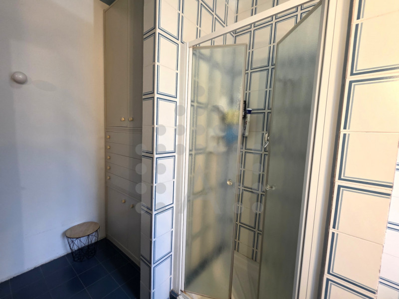 Due famiglie, un solo sogno: bifamiliare con 6.000 mq di giardino privato a Teolo

Due unità abit...