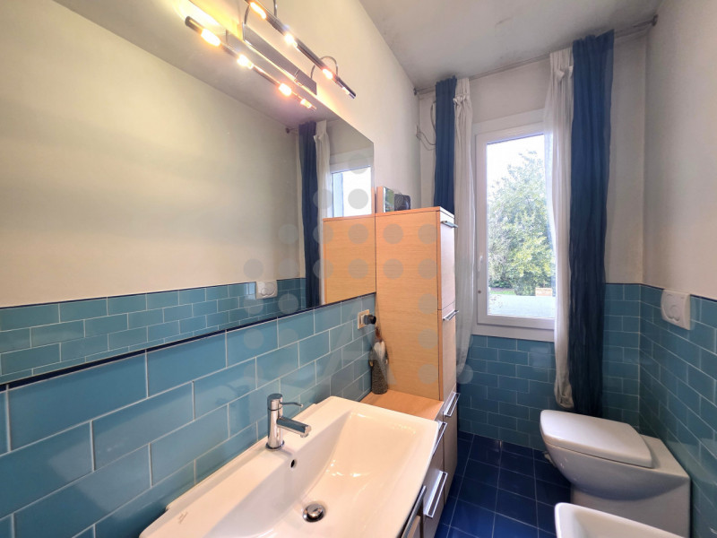 Due famiglie, un solo sogno: bifamiliare con 6.000 mq di giardino privato a Teolo

Due unità abit...