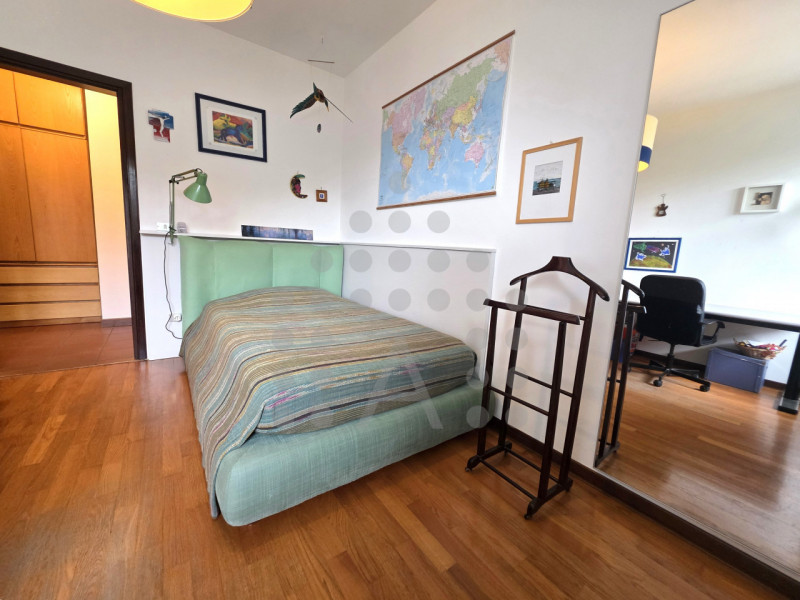 Due famiglie, un solo sogno: bifamiliare con 6.000 mq di giardino privato a Teolo

Due unità abit...