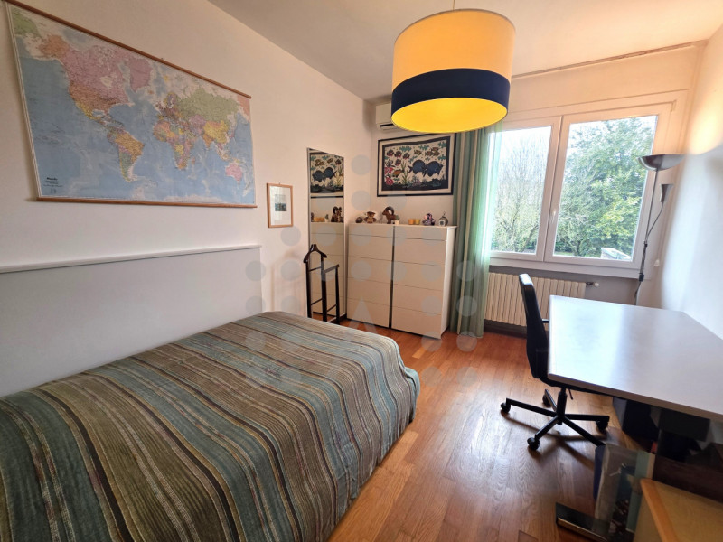 Due famiglie, un solo sogno: bifamiliare con 6.000 mq di giardino privato a Teolo

Due unità abit...