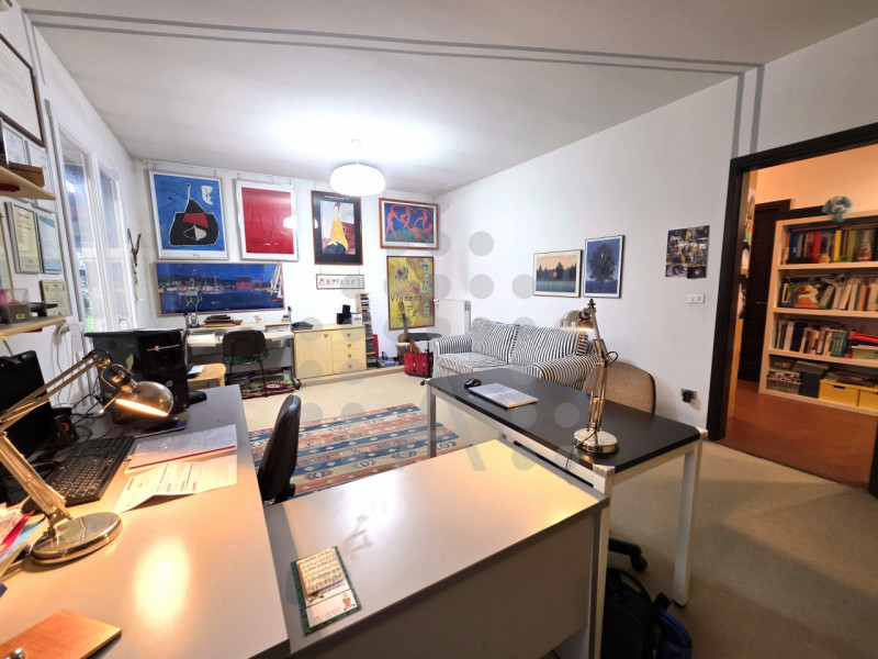 Due famiglie, un solo sogno: bifamiliare con 6.000 mq di giardino privato a Teolo

Due unità abit...