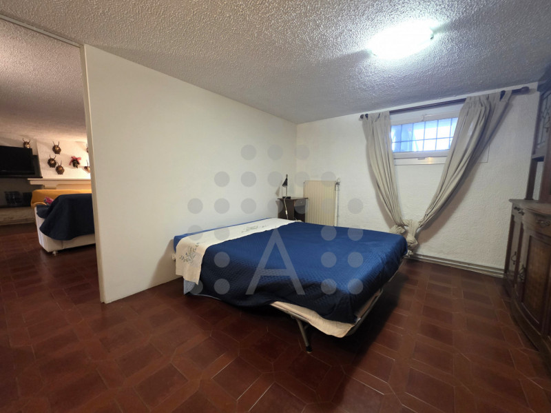 Due famiglie, un solo sogno: bifamiliare con 6.000 mq di giardino privato a Teolo

Due unità abit...