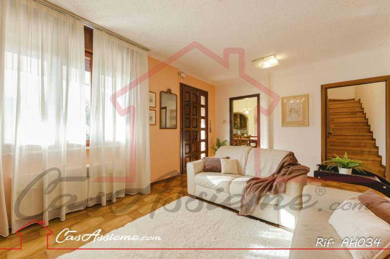 Rif. AH034
NOSTRA ESCLUSIVA
Nel comune di Giavera del Montello, fraz. Cusignana, proponiamo in ve...