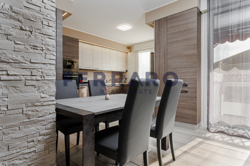 Preganziol. Codice LV6. Proponiamo in vendita appartamento quadrilocale al primo piano con terraz...