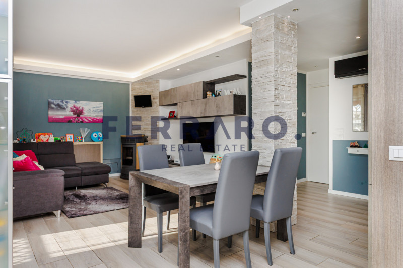 Preganziol. Codice LV6. Proponiamo in vendita appartamento quadrilocale al primo piano con terraz...