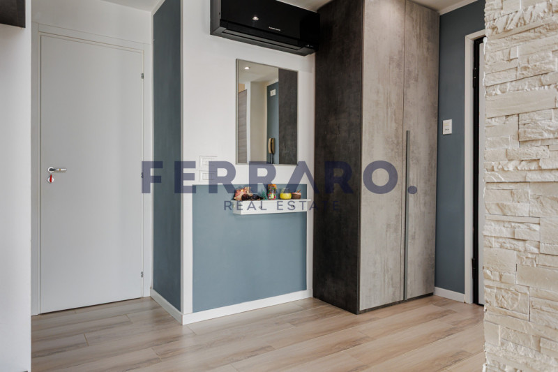 Preganziol. Codice LV6. Proponiamo in vendita appartamento quadrilocale al primo piano con terraz...