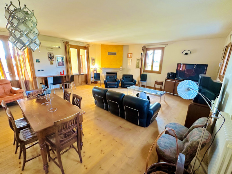 ROSA': inserita in un contesto ai confini della vicina Bassano del Grappa, CASA SINGOLA con finit...