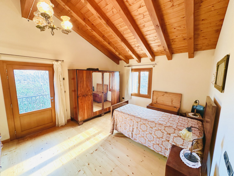 ROSA': inserita in un contesto ai confini della vicina Bassano del Grappa, CASA SINGOLA con finit...