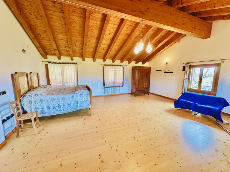 ROSA': inserita in un contesto ai confini della vicina Bassano del Grappa, CASA SINGOLA con finit...