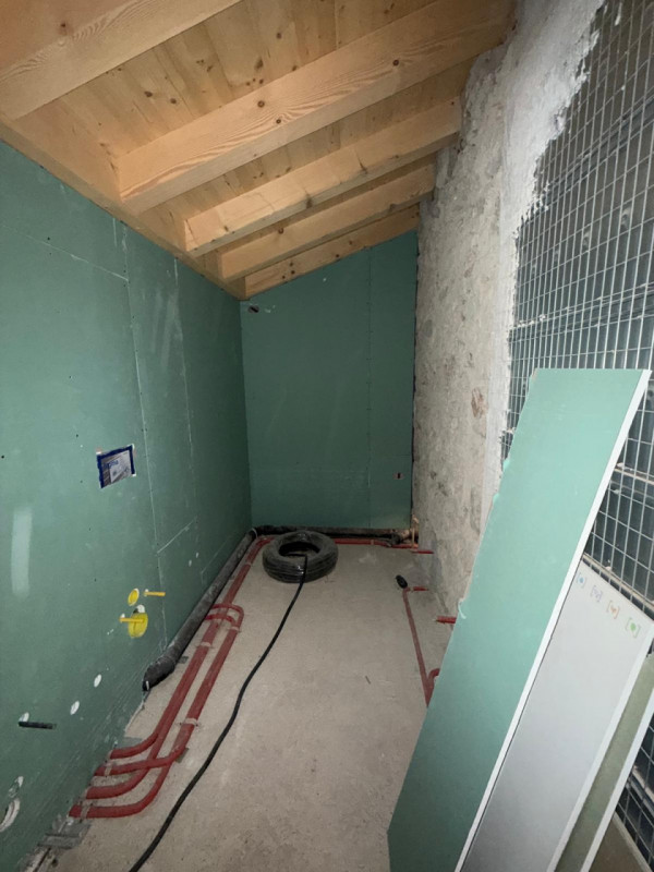 Piovene Rocchette 
Proponiamo in vendita casa singola allo stato grezzo, immersa nella tranquilli...