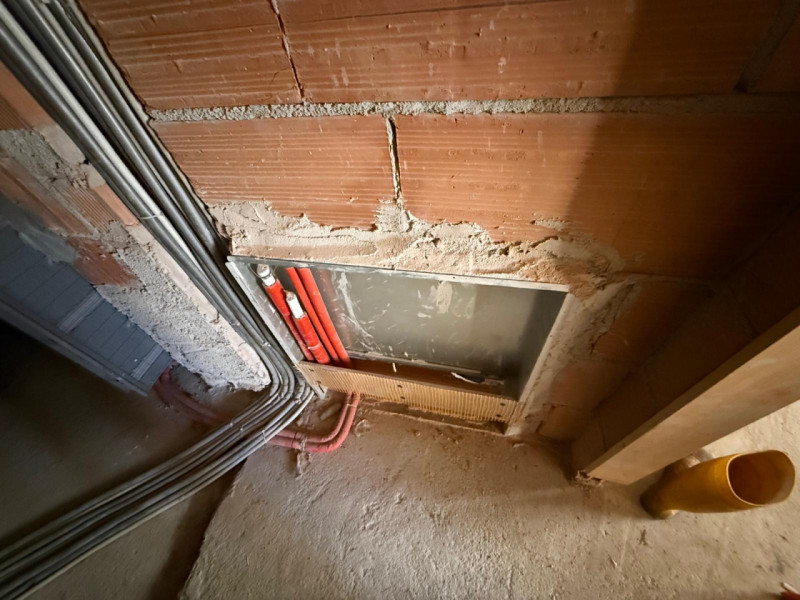 Piovene Rocchette 
Proponiamo in vendita casa singola allo stato grezzo, immersa nella tranquilli...