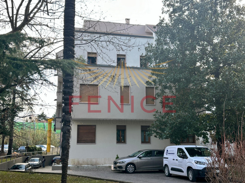 Nel cuore di Conegliano, in posizione centrale e comoda a tutti i servizi, fronte ospedale, propo...