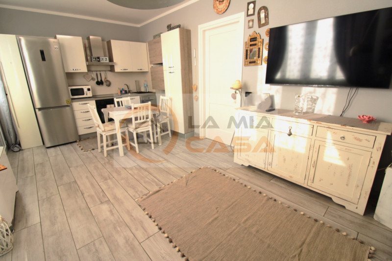 PONTE SAN NICOLO' - Località Roncaglia: Mini appartamento posto al piano terra con scoperto priva...