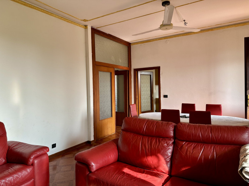 Abano Terme quartiere San Lorenzo, in zona tranquilla e ben collegata alla viabilità urbana, prop...