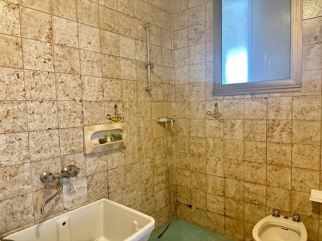 Abano Terme quartiere San Lorenzo, in zona tranquilla e ben collegata alla viabilità urbana, prop...