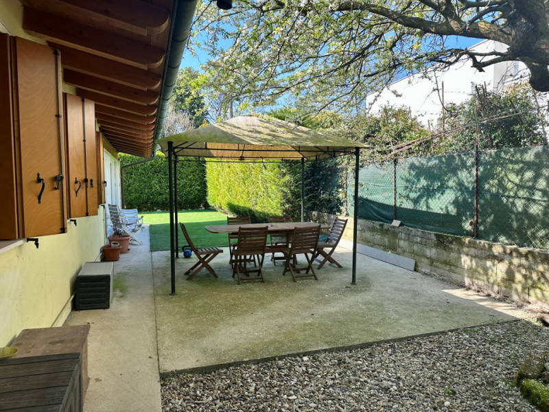 Ad Abano Terme, nel quartiere San Lorenzo, proponiamo in vendita moderno appartamento sviluppato ...