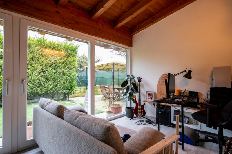 Ad Abano Terme, nel quartiere San Lorenzo, proponiamo in vendita moderno appartamento sviluppato ...