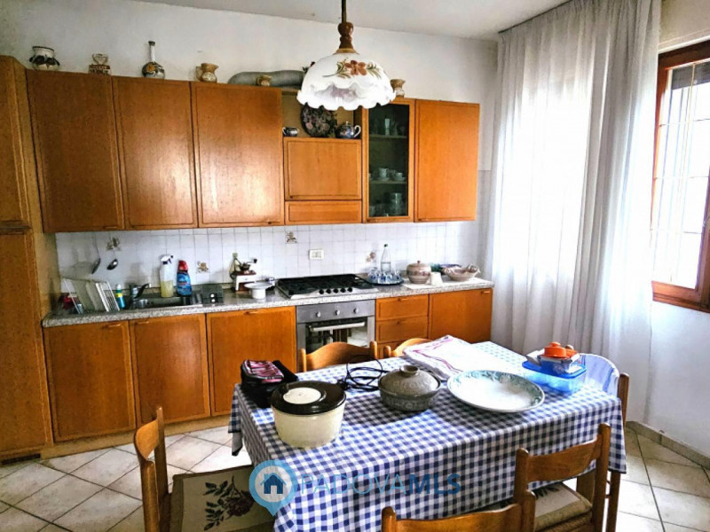 Immobile in esclusiva al Gruppo Padova MLS
VIGONZA CENTRO In posizione centrale e tranquilla, su ...