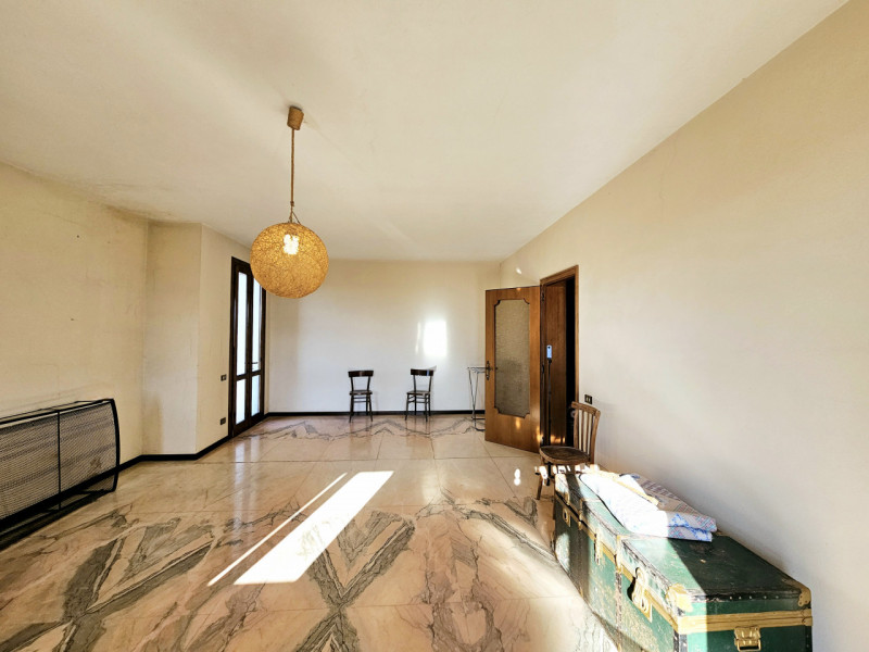 In una posizione tranquilla a Lozzo Atestino, località Lanzetta, proponiamo in vendita ampia casa...