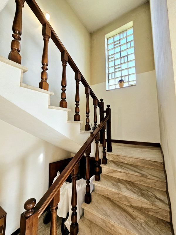 In una posizione tranquilla a Lozzo Atestino, località Lanzetta, proponiamo in vendita ampia casa...