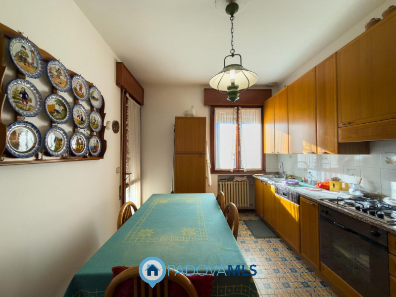 Immobile in esclusiva al Gruppo Padova MLS
PADOVA – Zona Ponte di Brenta

In un contesto residenz...