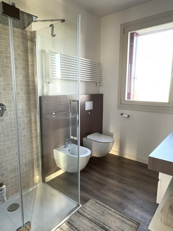 Rovolon (PD): Loc. Carbonara

Immersa nel verde della campagna, con vista sui colli Euganei e Ber...