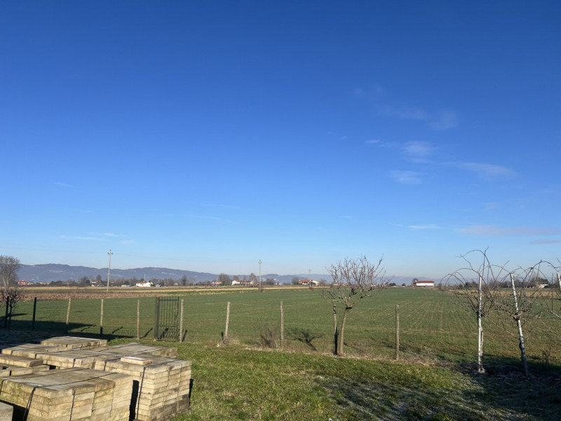 Rovolon (PD): Loc. Carbonara

Immersa nel verde della campagna, con vista sui colli Euganei e Ber...