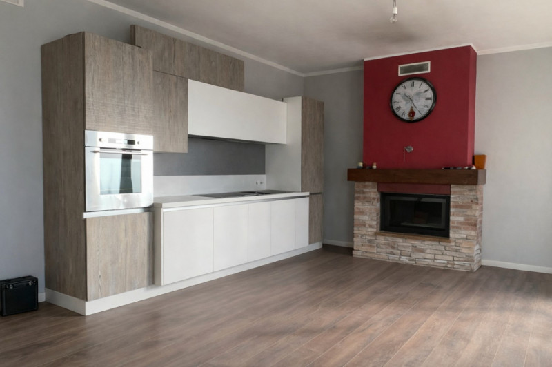 Rovolon (PD): Loc. Carbonara

Immersa nel verde della campagna, con vista sui colli Euganei e Ber...