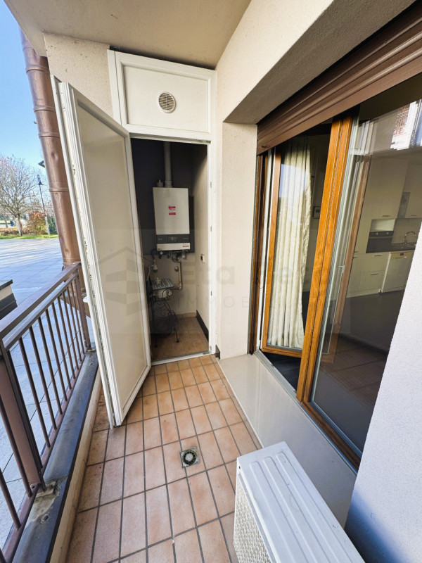 Proponiamo un bellissimo appartamento bilocale di 65 mq, recentemente ristrutturato grazie al bon...